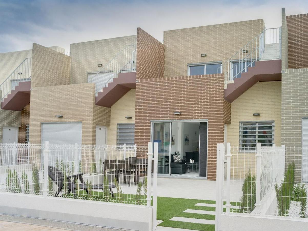 Апартаменты Vivienda Aguas Nuevas Familiar & Deportivo Торевьиа Экстерьер фото