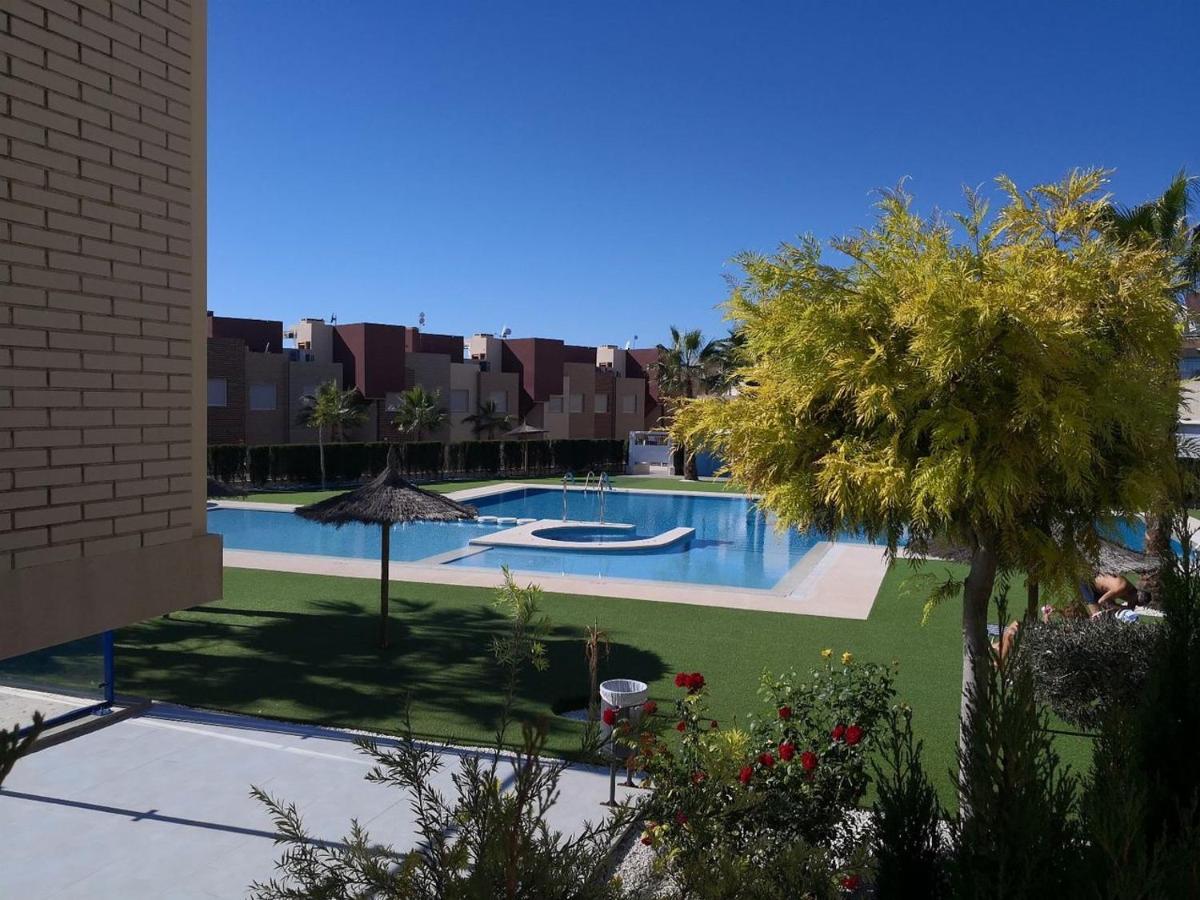 Апартаменты Vivienda Aguas Nuevas Familiar & Deportivo Торевьиа Экстерьер фото