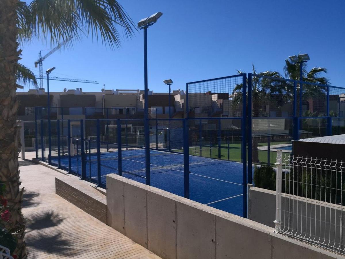 Апартаменты Vivienda Aguas Nuevas Familiar & Deportivo Торевьиа Экстерьер фото