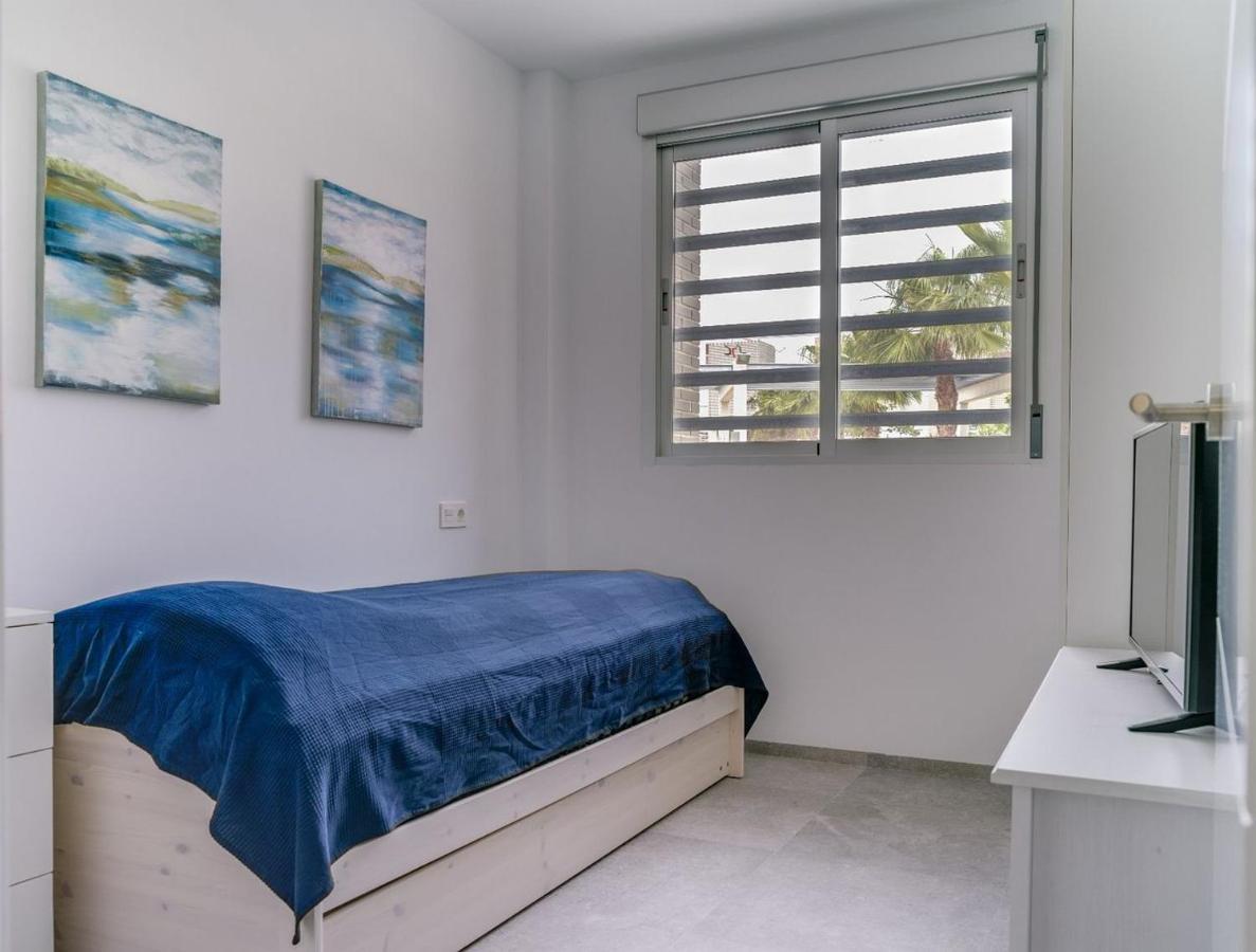 Апартаменты Vivienda Aguas Nuevas Familiar & Deportivo Торевьиа Экстерьер фото
