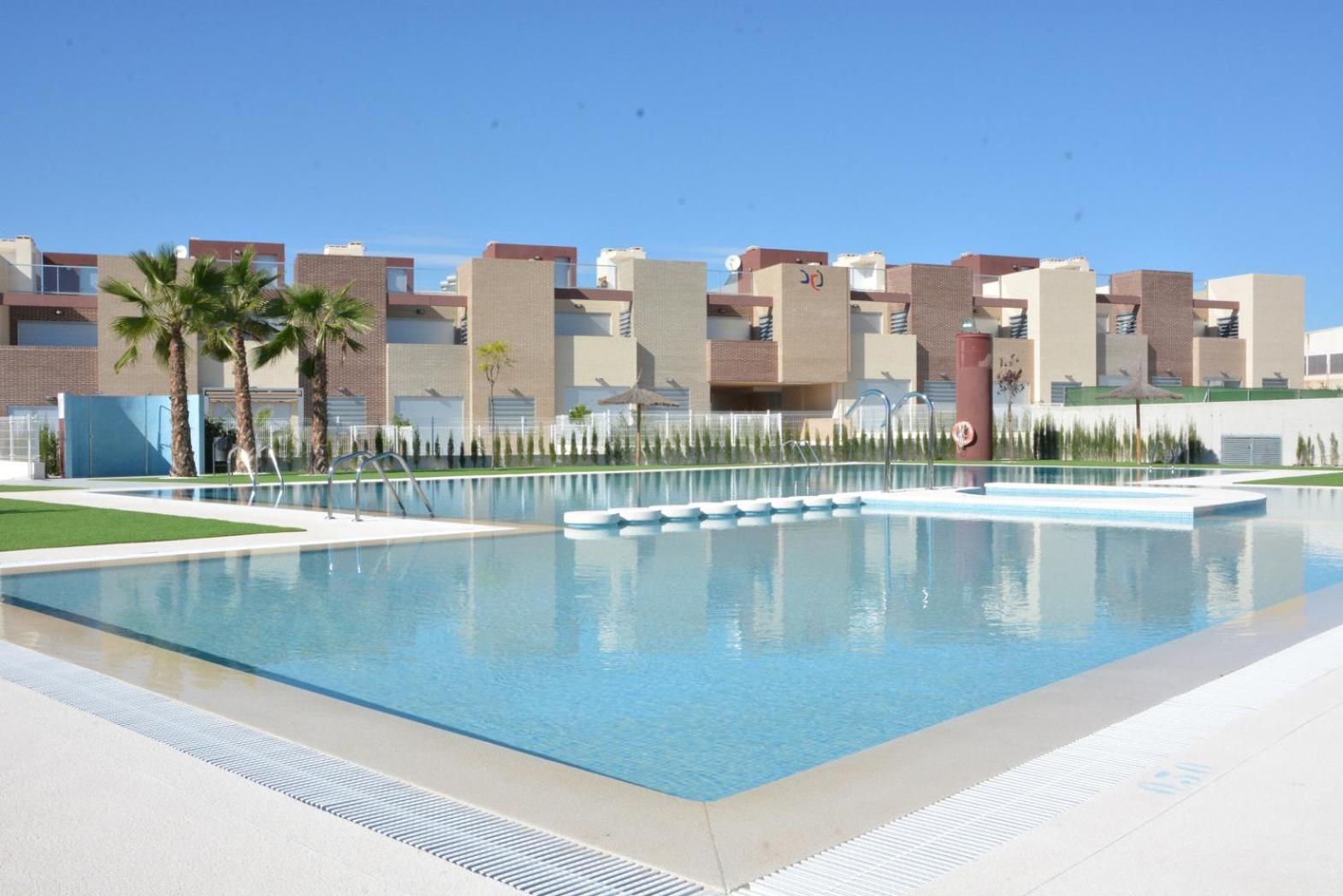 Апартаменты Vivienda Aguas Nuevas Familiar & Deportivo Торевьиа Экстерьер фото