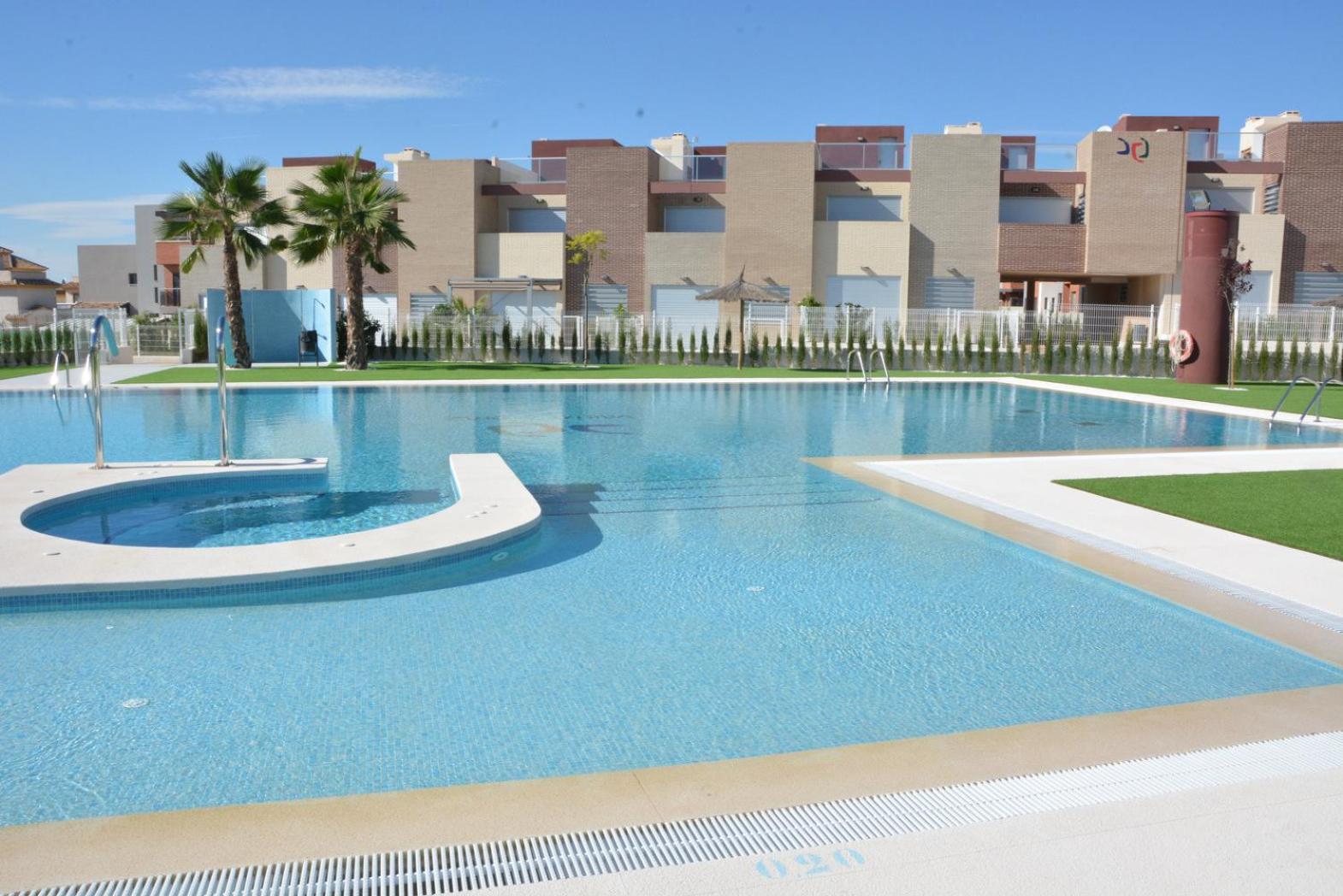 Апартаменты Vivienda Aguas Nuevas Familiar & Deportivo Торевьиа Экстерьер фото