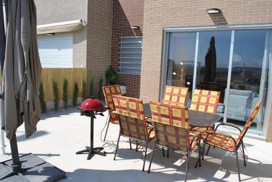 Апартаменты Vivienda Aguas Nuevas Familiar & Deportivo Торевьиа Экстерьер фото