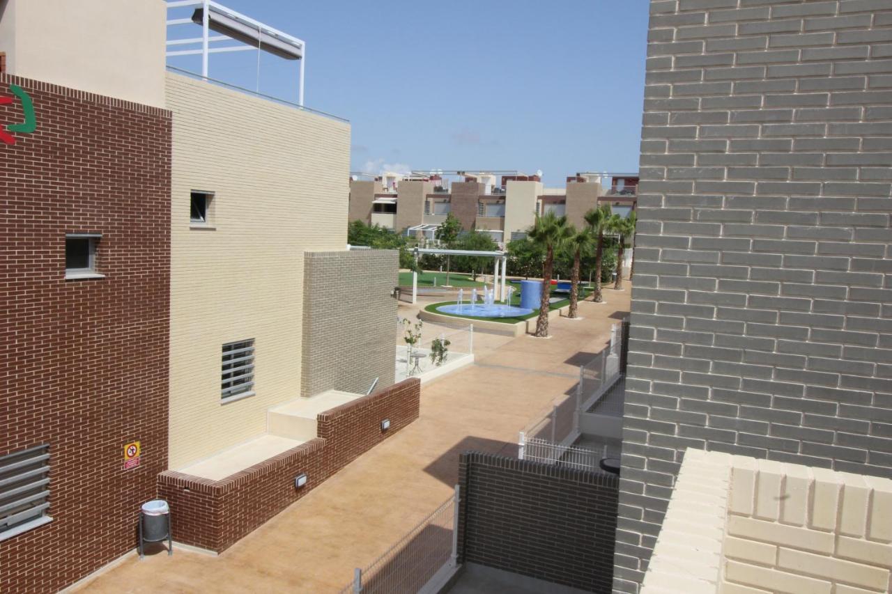 Апартаменты Vivienda Aguas Nuevas Familiar & Deportivo Торевьиа Экстерьер фото