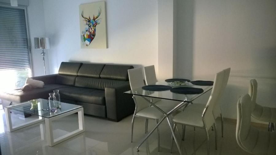 Апартаменты Vivienda Aguas Nuevas Familiar & Deportivo Торевьиа Экстерьер фото