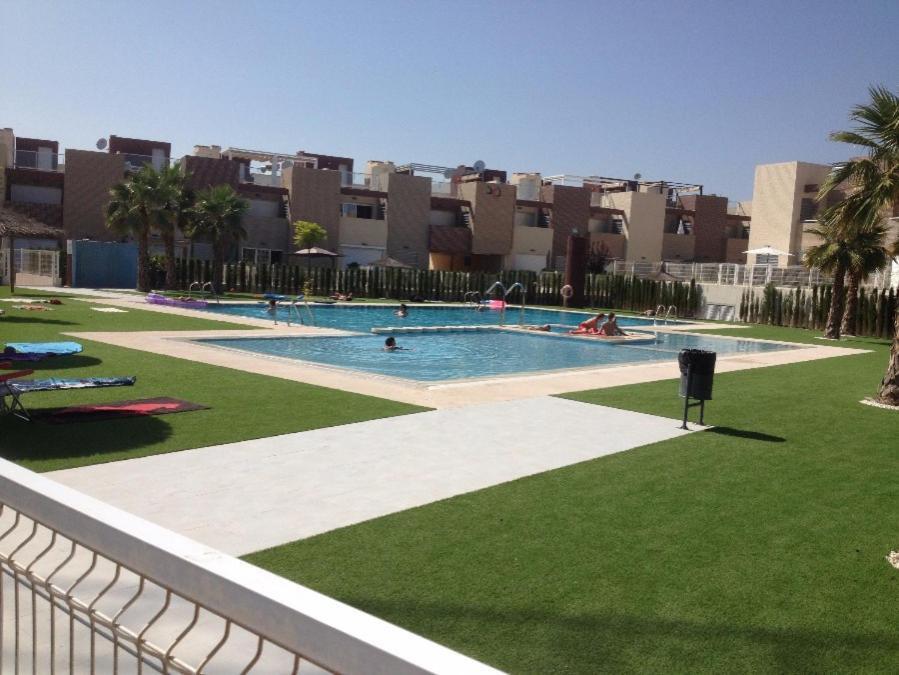 Апартаменты Vivienda Aguas Nuevas Familiar & Deportivo Торевьиа Экстерьер фото