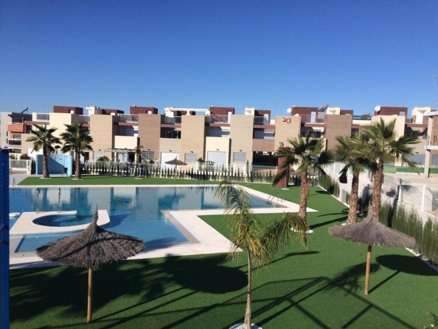 Апартаменты Vivienda Aguas Nuevas Familiar & Deportivo Торевьиа Экстерьер фото